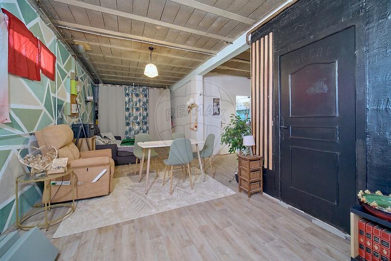 Maison - 180 m² - 6 pièces