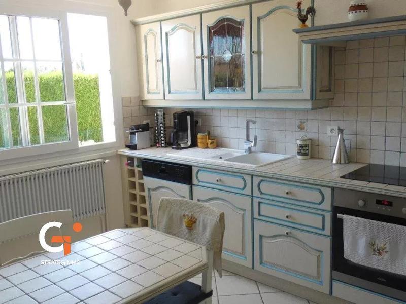 Maison - 166 m² - 8 pièces