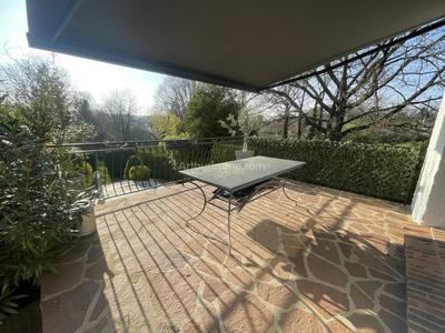 Maison - 181 m² - 8 pièces