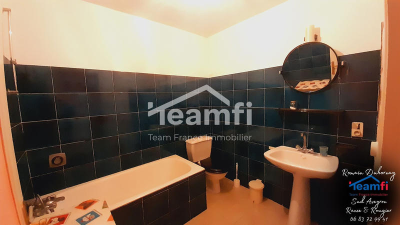 Maison - 192 m² - 20 pièces