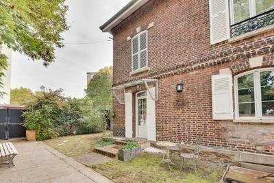 Villa - 131 m² - 6 pièces