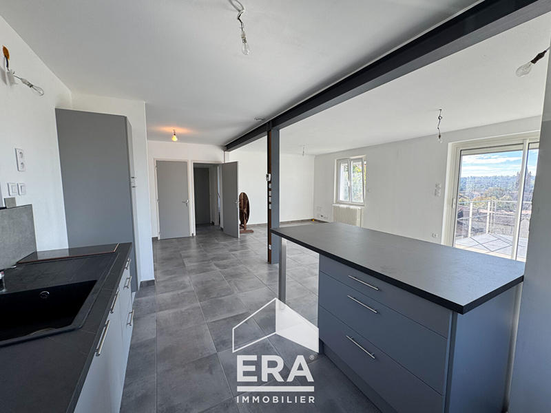 Maison - 92 m² - 3 pièces