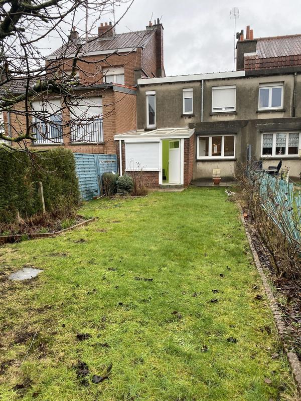 Maison traditionnelle - 85 m² - 4 pièces