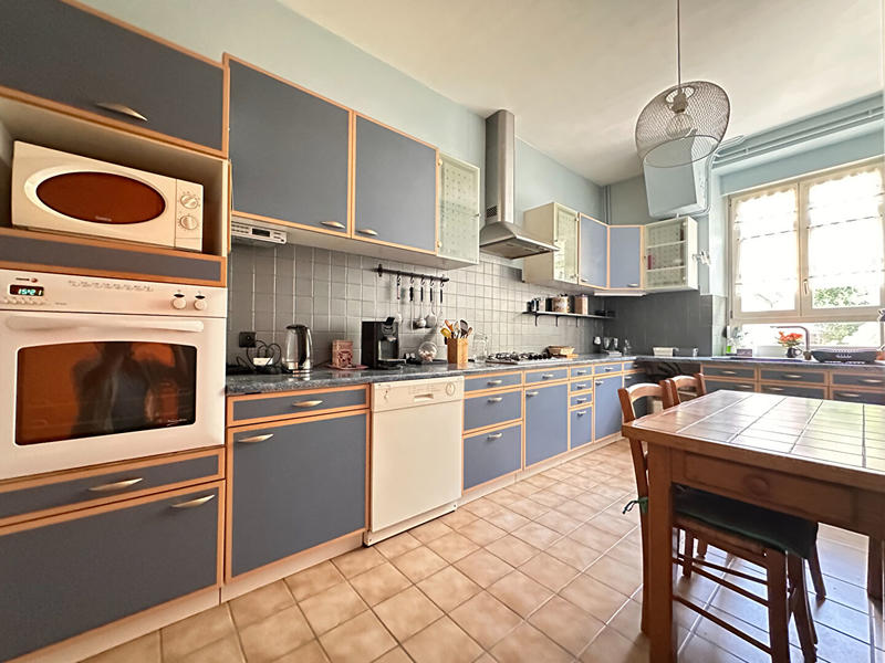 Maison - 161 m² - 7 pièces