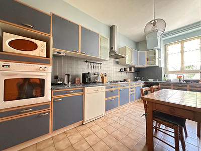 Maison - 161 m² - 7 pièces