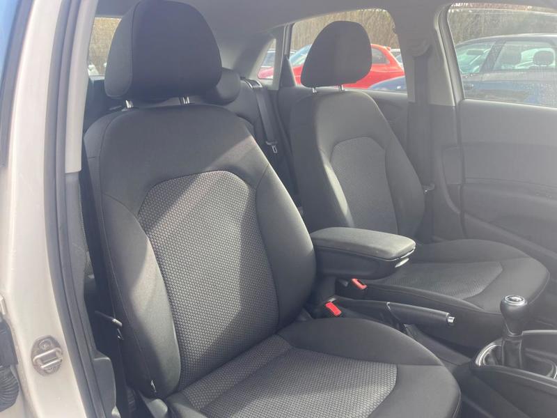 Audi A1 1.0 Tfsi ultra 82ch