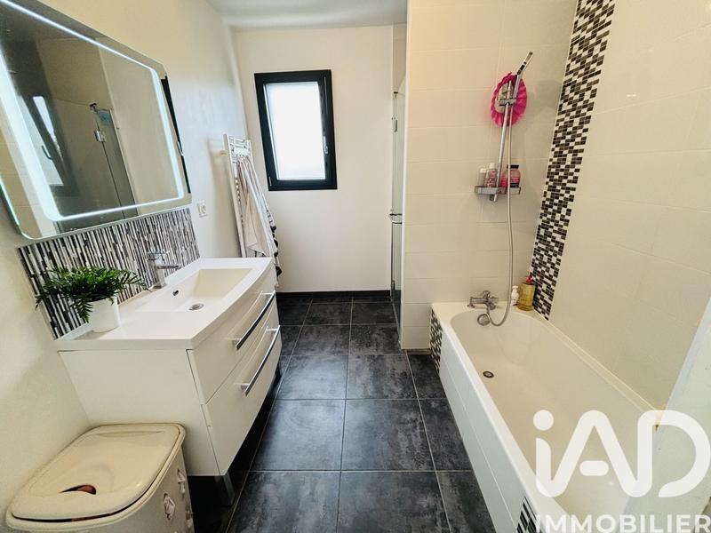 Maison - 103 m² - 4 pièces