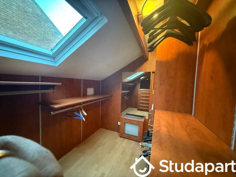 Chambre - 10 m² - 1 pièce