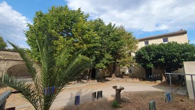 Maison - 250 m² - 8 pièces