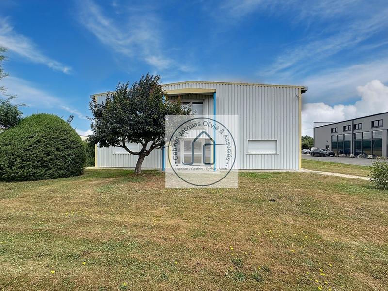 Local commercial - 450 m² - 8 pièces