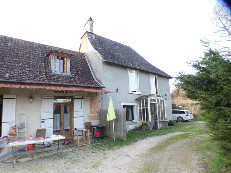 Maison - 121 m² - 8 pièces