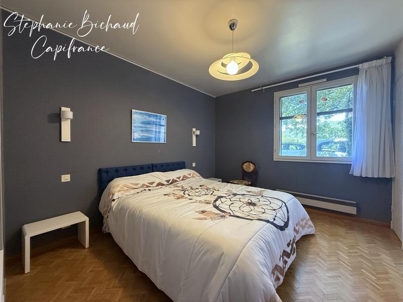 Maison - 212 m² - 7 pièces