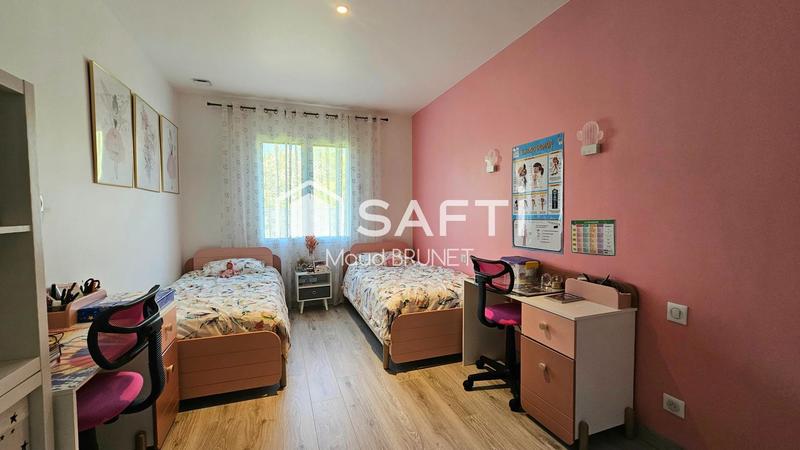 Maison - 360 m² - 9 pièces