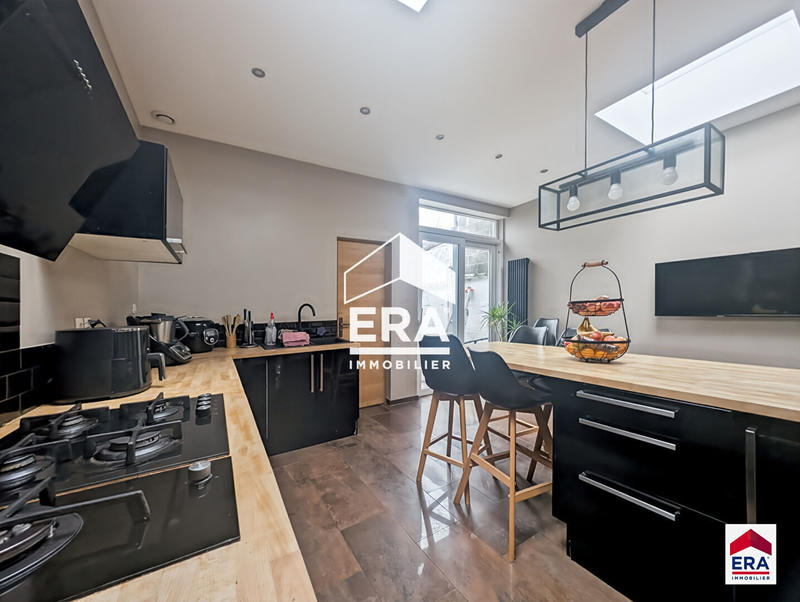 Maison - 105 m² - 4 pièces