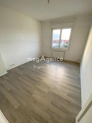 Maison - 84 m² - 5 pièces