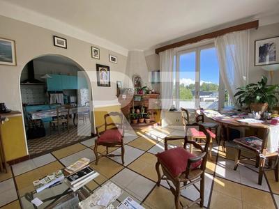 Maison - 165 m² - 6 pièces