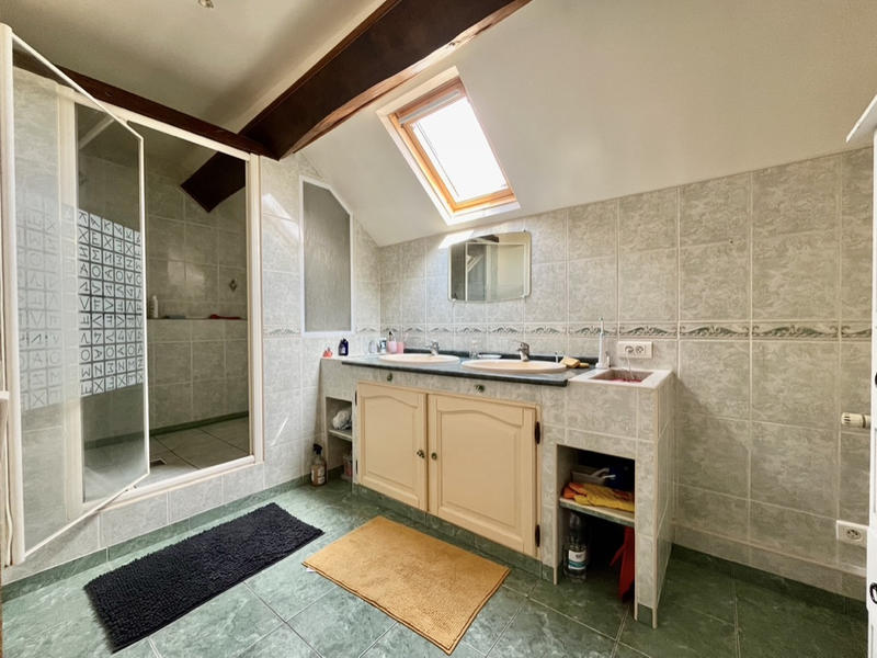 Maison - 144 m² - 5 pièces