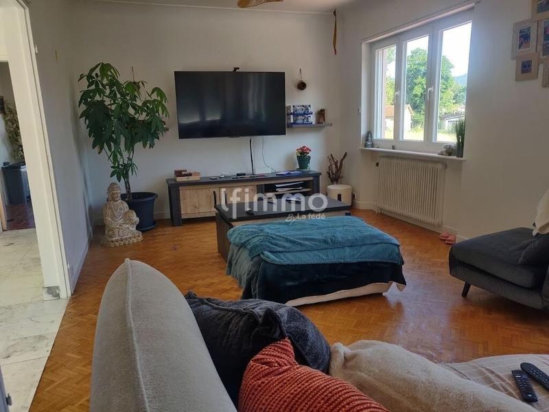 Maison - 210 m² - 6 pièces