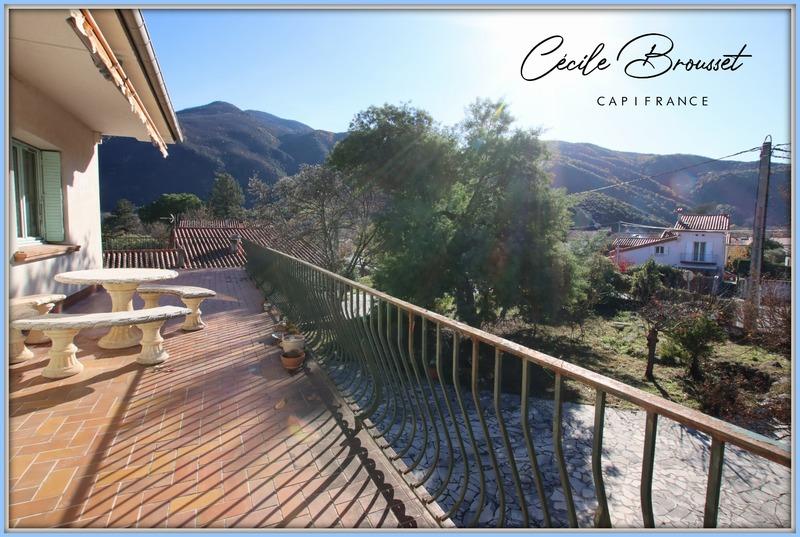 Maison - 210 m² - 7 pièces