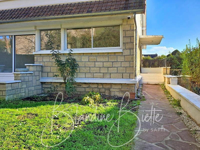 Maison - 156 m² - 7 pièces