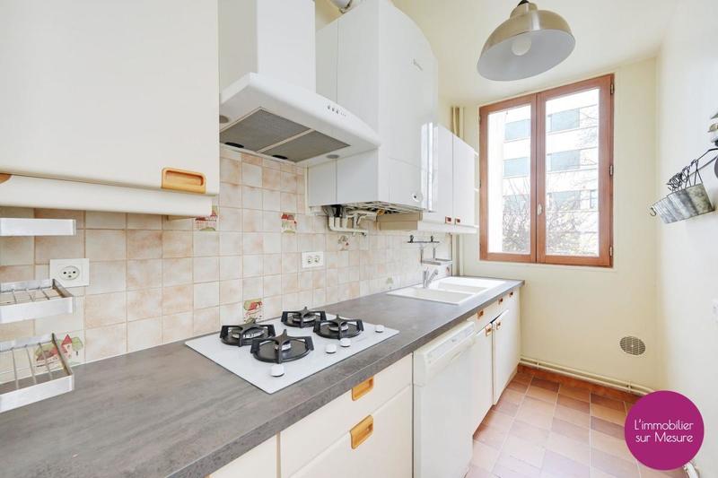 Appartement - 95 m² - 3 pièces