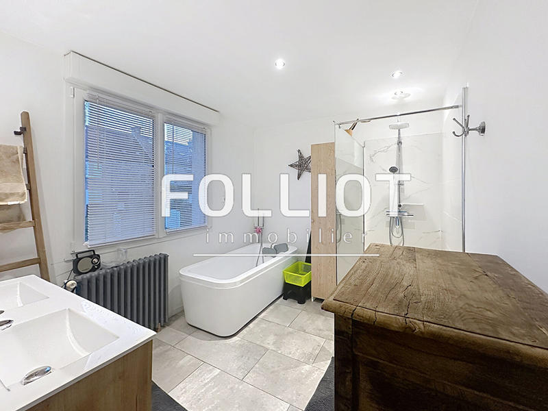 Maison - 128 m² - 6 pièces