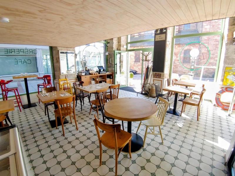 Fonds de commerce - 140 m²