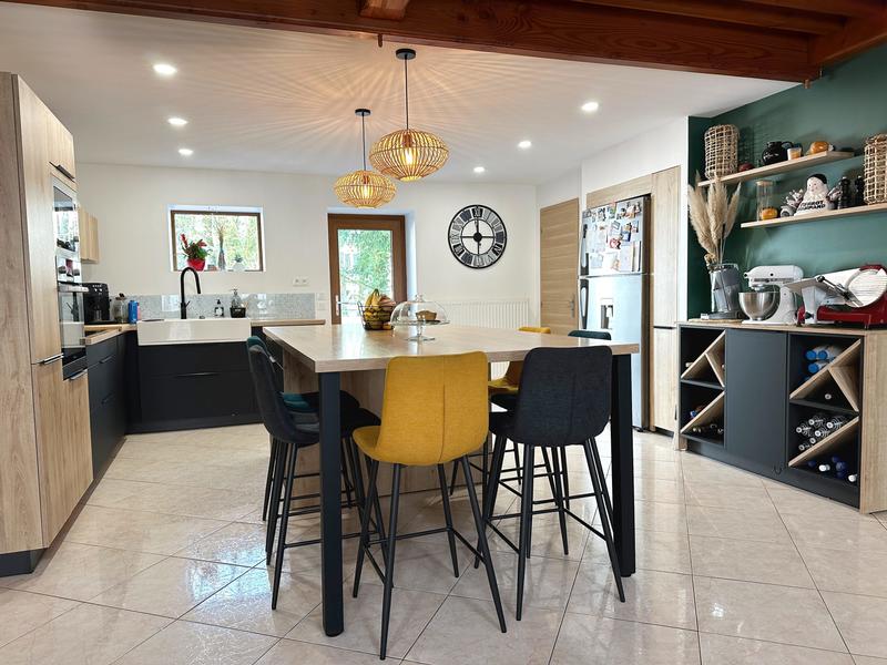 Maison - 190 m² - 10 pièces