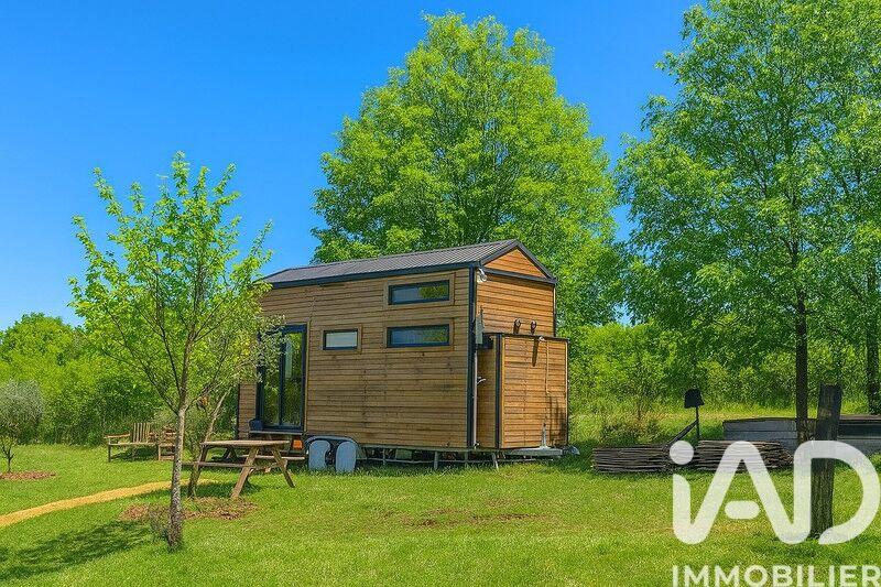 Maison - 299 m² - 15 pièces