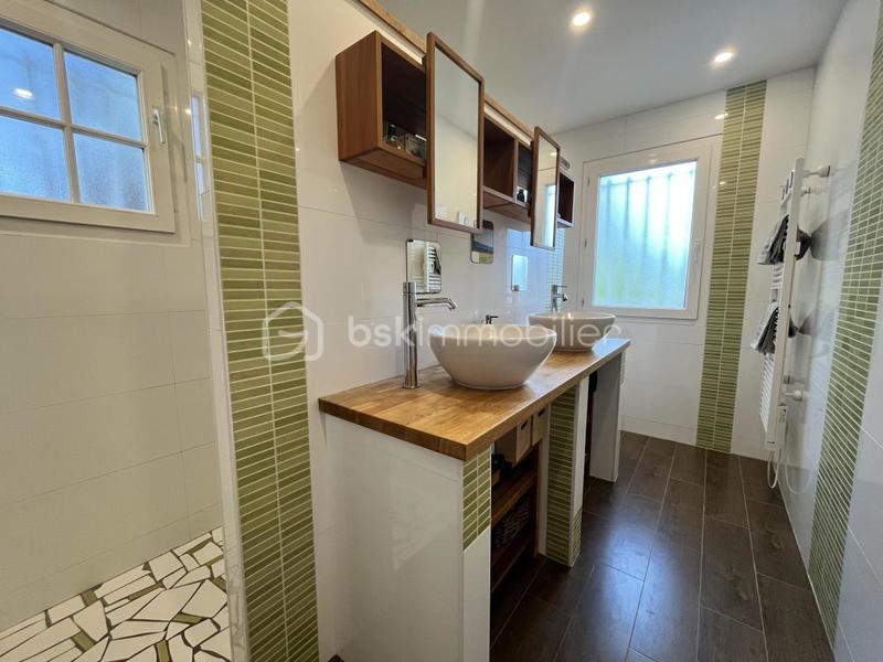 Maison traditionnelle - 130 m² - 4 pièces