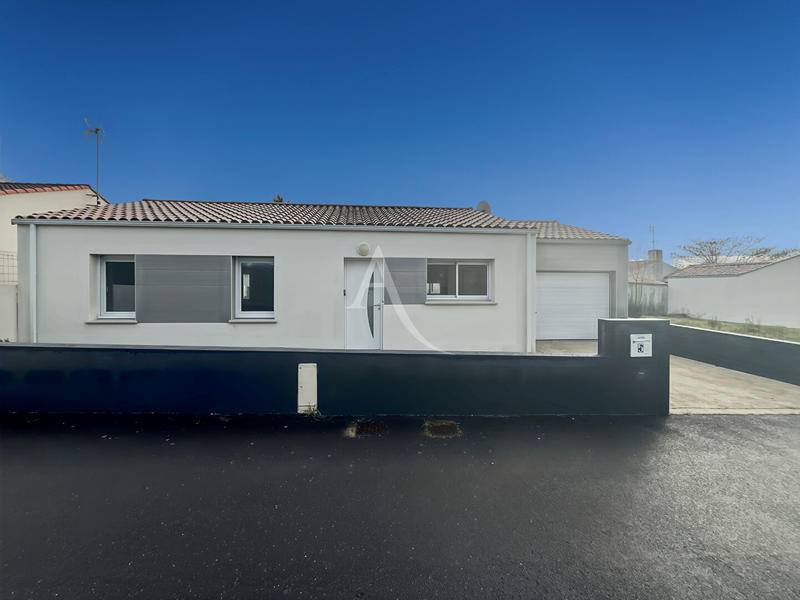 Maison - 93 m² - 4 pièces