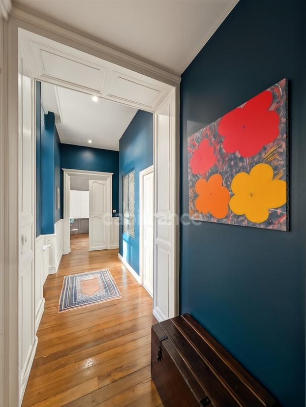 Appartement bourgeois - 161 m² - 5 pièces