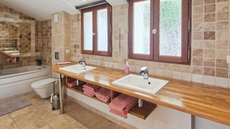 Maison - 153 m² - 6 pièces