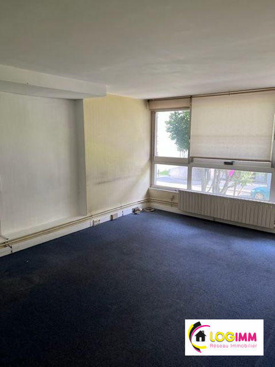 Bureau - 100 m² - 5 pièces