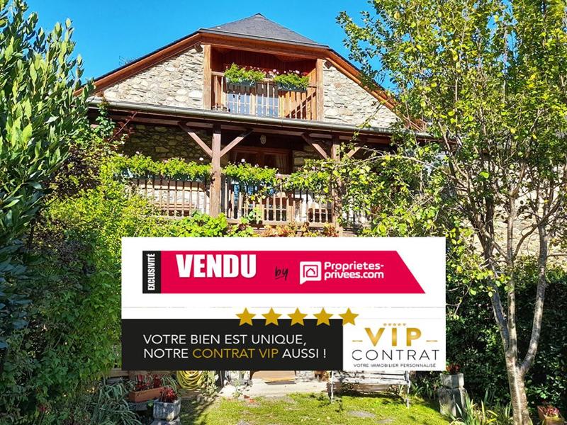 Maison - 198 m² - 10 pièces