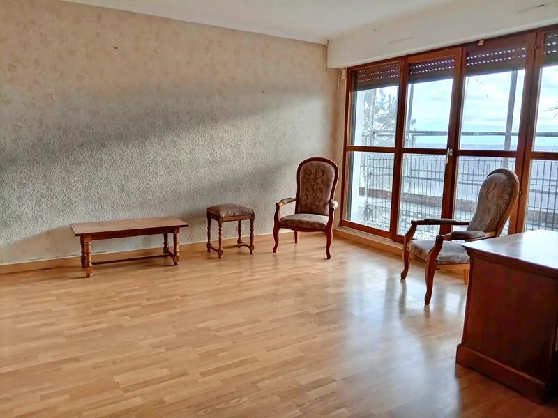 Appartement - 97 m² - 5 pièces