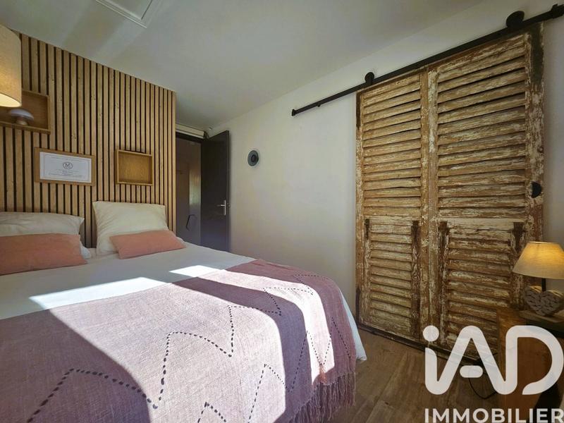 Maison - 200 m² - 11 pièces