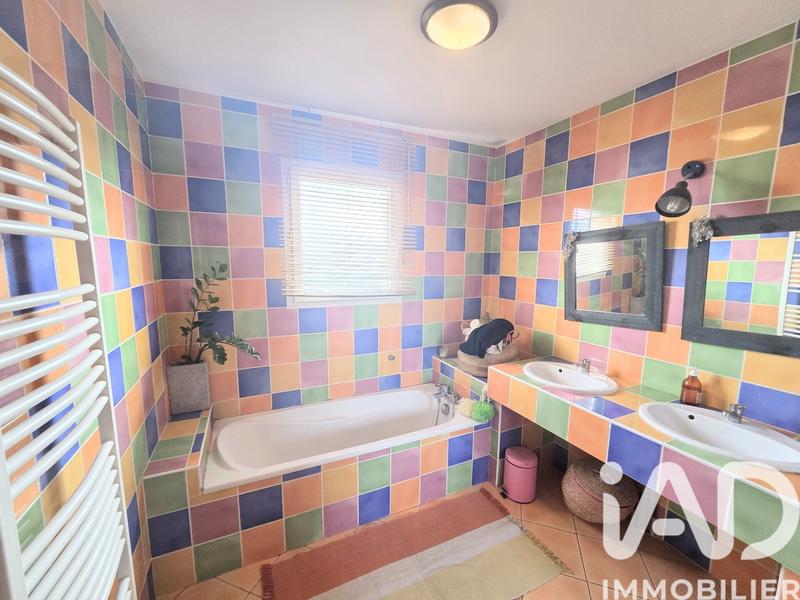 Maison - 122 m² - 5 pièces