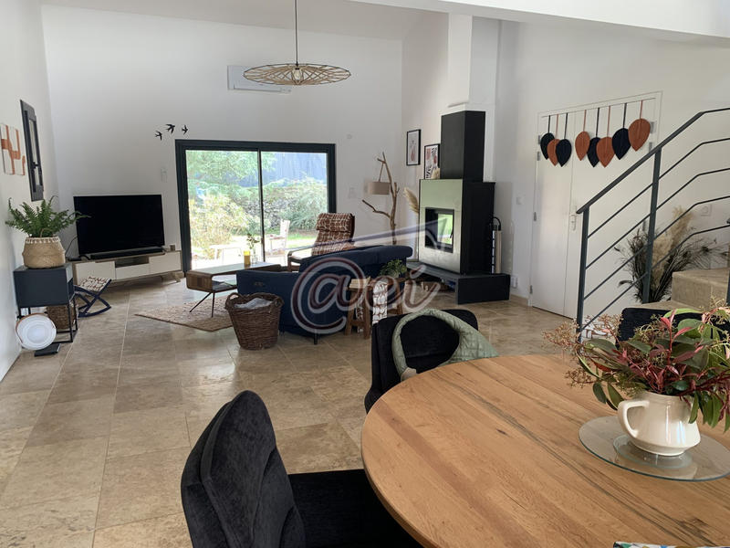 Villa - 170 m² - 6 pièces