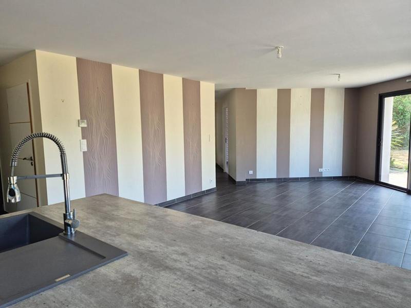 Maison - 112 m² - 4 pièces