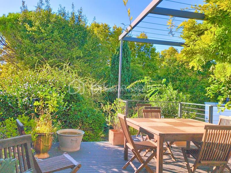 Maison - 140 m² - 4 pièces