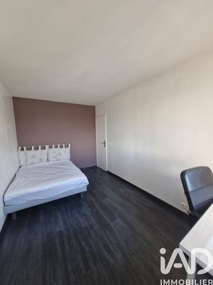 Appartement - 99 m² - 5 pièces