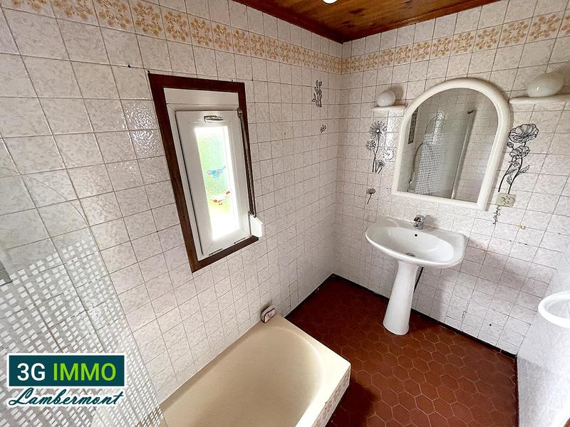 Maison - 70 m² - 8 pièces