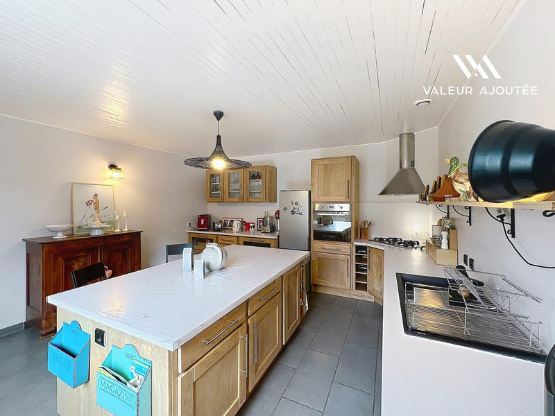 Maison contemporaine - 172 m² - 7 pièces