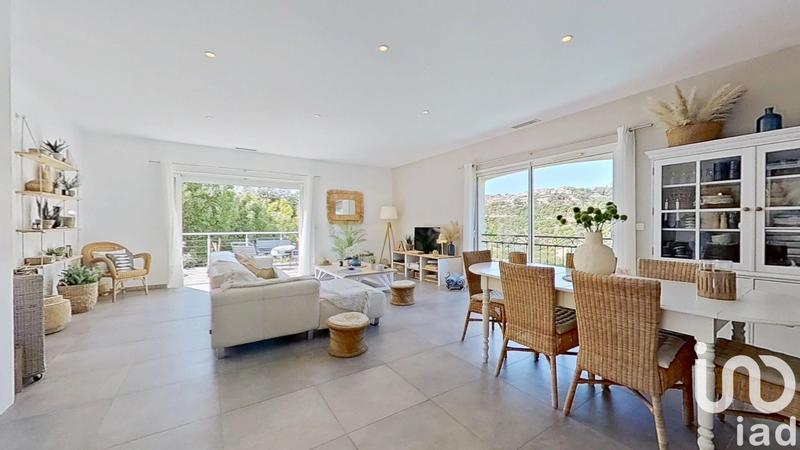 Maison - 174 m² - 6 pièces