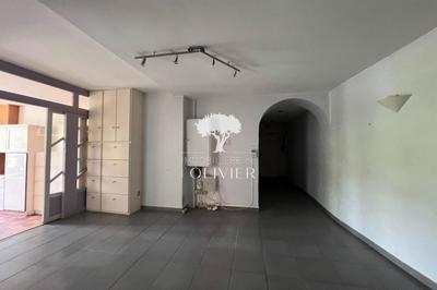 Appartement - 130 m² - 6 pièces