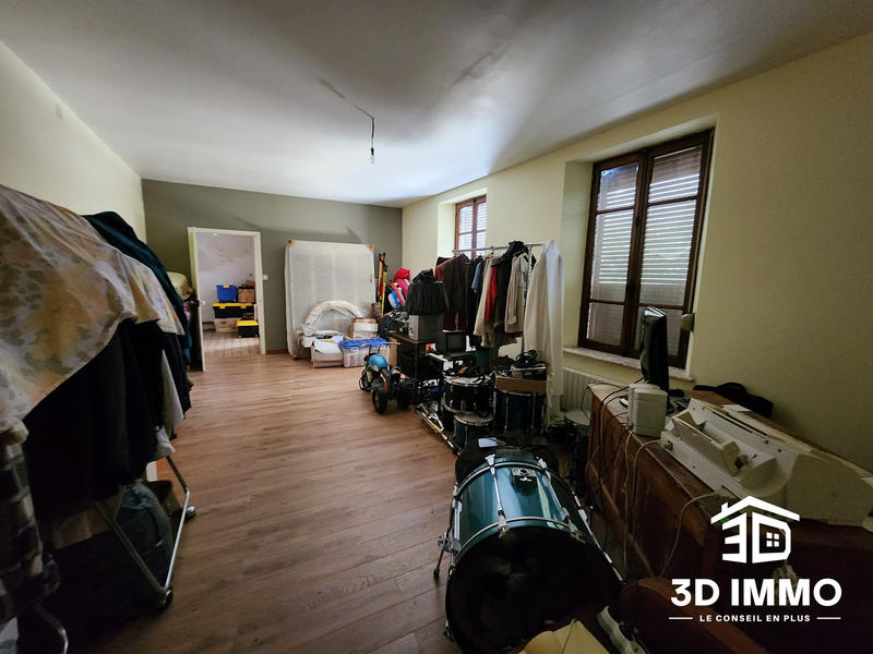 Maison - 236 m² - 6 pièces