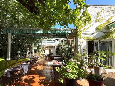 Local commercial - 750 m² - 11 pièces