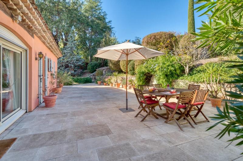 Villa - 237 m² - 8 pièces