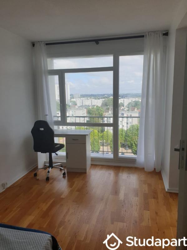 Chambre - 10 m² - 1 pièce